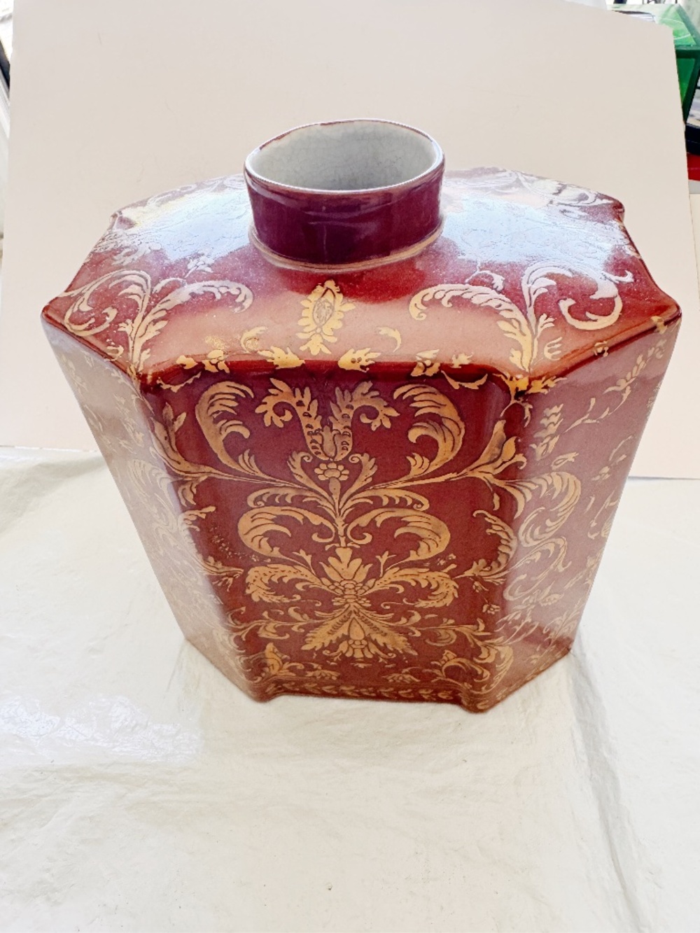 WL 1895 Porcelain Octagon Tea Jar Vase Baroque Rococo Red Gold Scroll Motif 8"